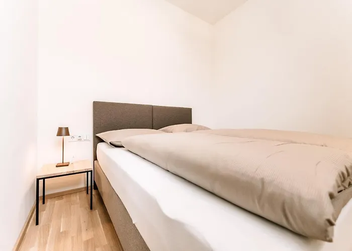 Loomz Living Self-check-in Aparthotel