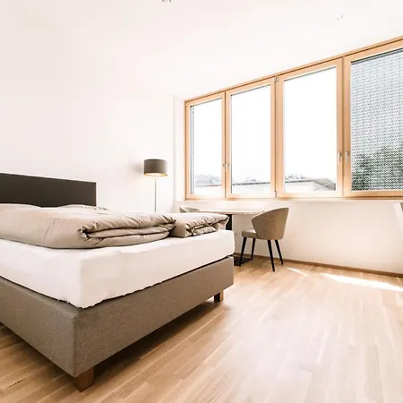 Loomz Living Self-check-in 4*