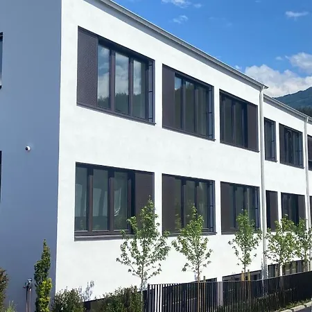 Loomz Living Self-check-in Appart hôtel 4*