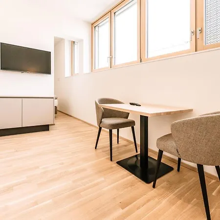 Loomz Living Self-check-in Apart-hotel Innsbruck