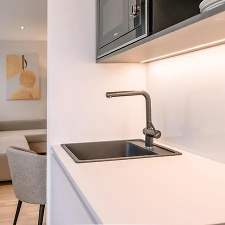 Loomz Living Self-check-in אינסברוק