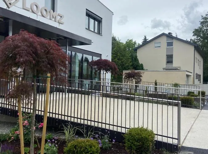 Apartahotel Loomz Living Self-check-in 4*