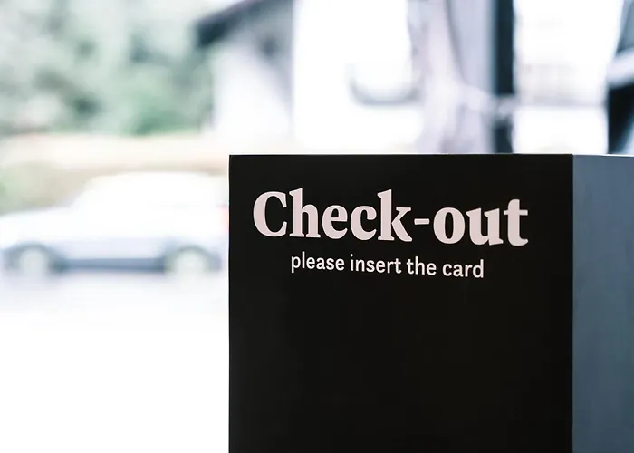 Loomz Living Self-check-in Apartahotel